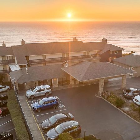 Surfland Hotel Lincoln City Exterior photo
